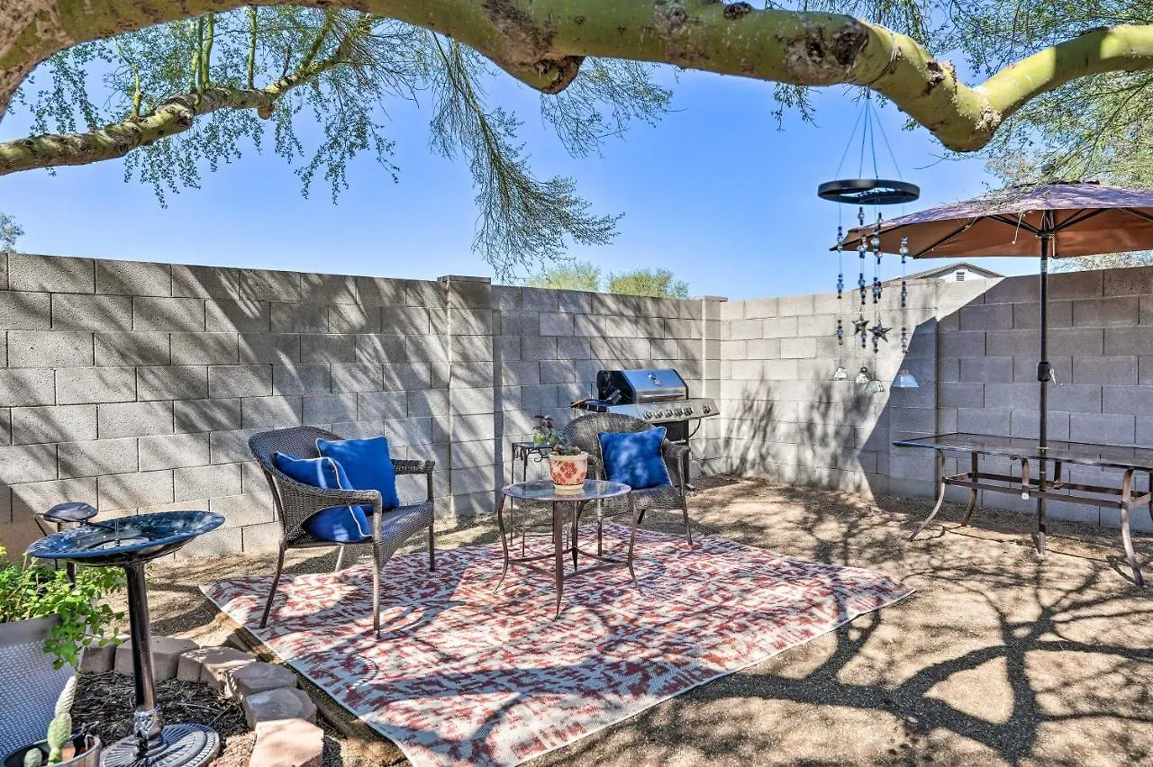 Casa vacanze Sunny Phoenix Home With Pool And Backyard Oasis!